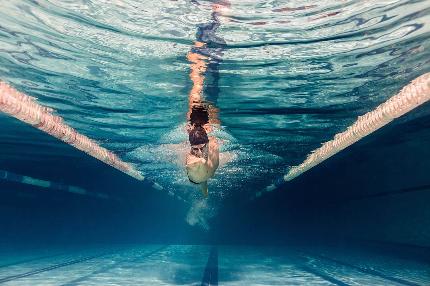 underwater-picture-of-young-swimmer-in-cap-and-gog-BNWUZ9V.jpg underwater-picture-of-young-swimmer-in-cap-and-gog-BNWUZ9V.jpg
